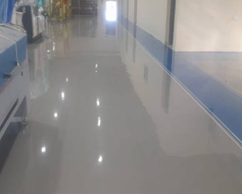 Self-levelling epoxy